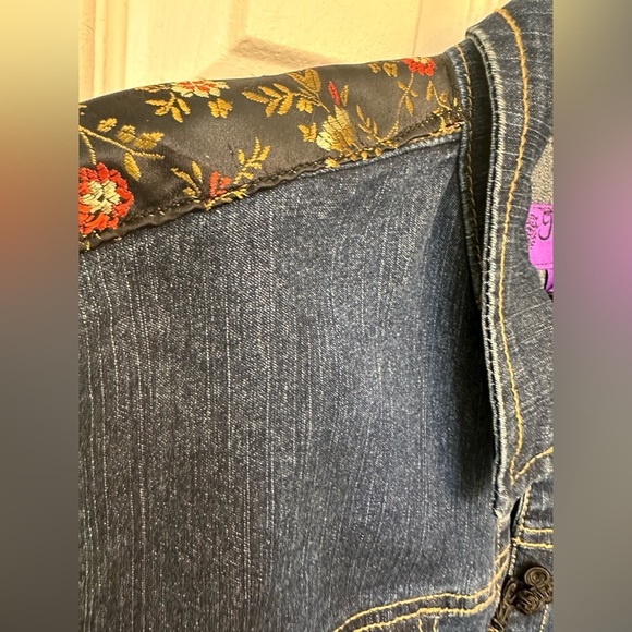 Jypsy Jeans Denim Jacket with Floral Accents - Picture 5 of 8